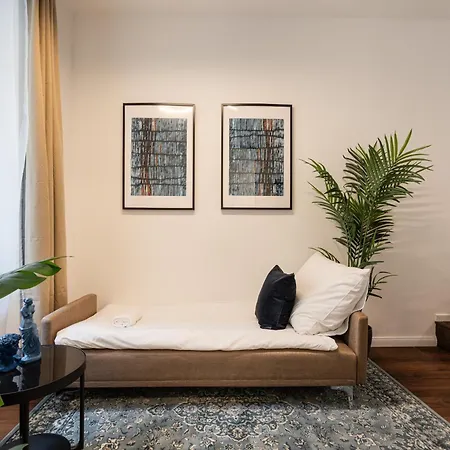 R10 - Boutique Apartments, Location By Bqa