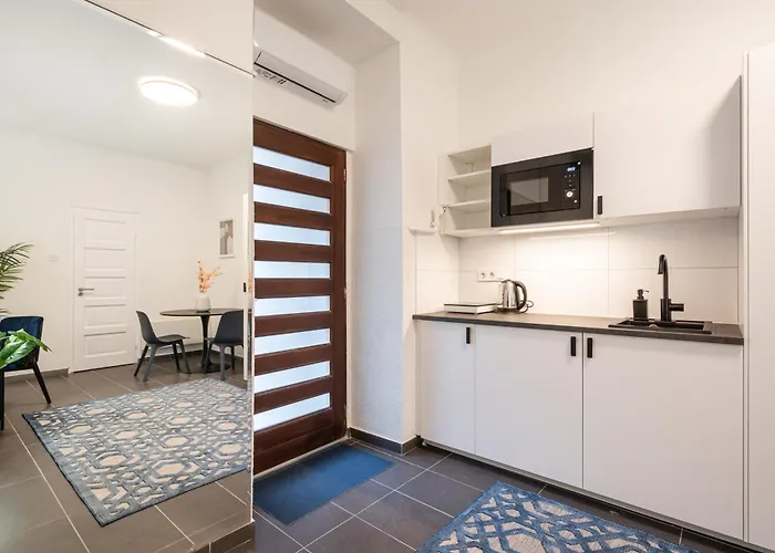 R10 - Boutique Apartments, Location By Bqa Apartamento *